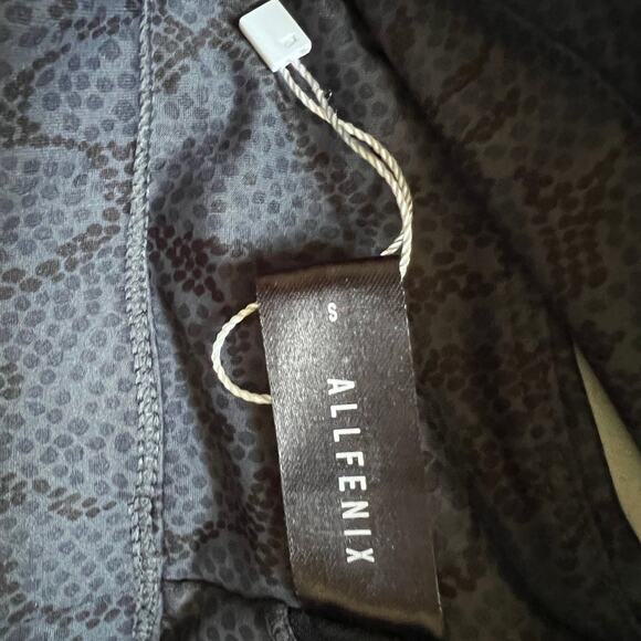 Allfenix Women's Python Sports Bra - Picture 5 of 5